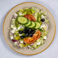 7. Grekisk Sallad